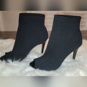 NY&C- Black Stretch Booties NWOT